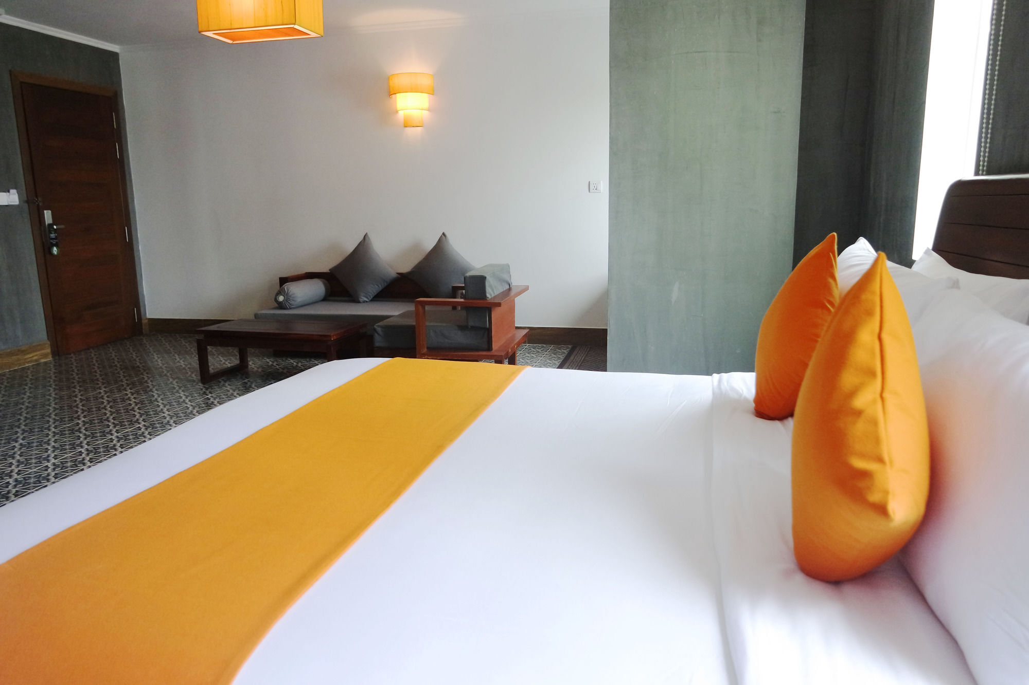 V Hotel Phnom Penh Esterno foto