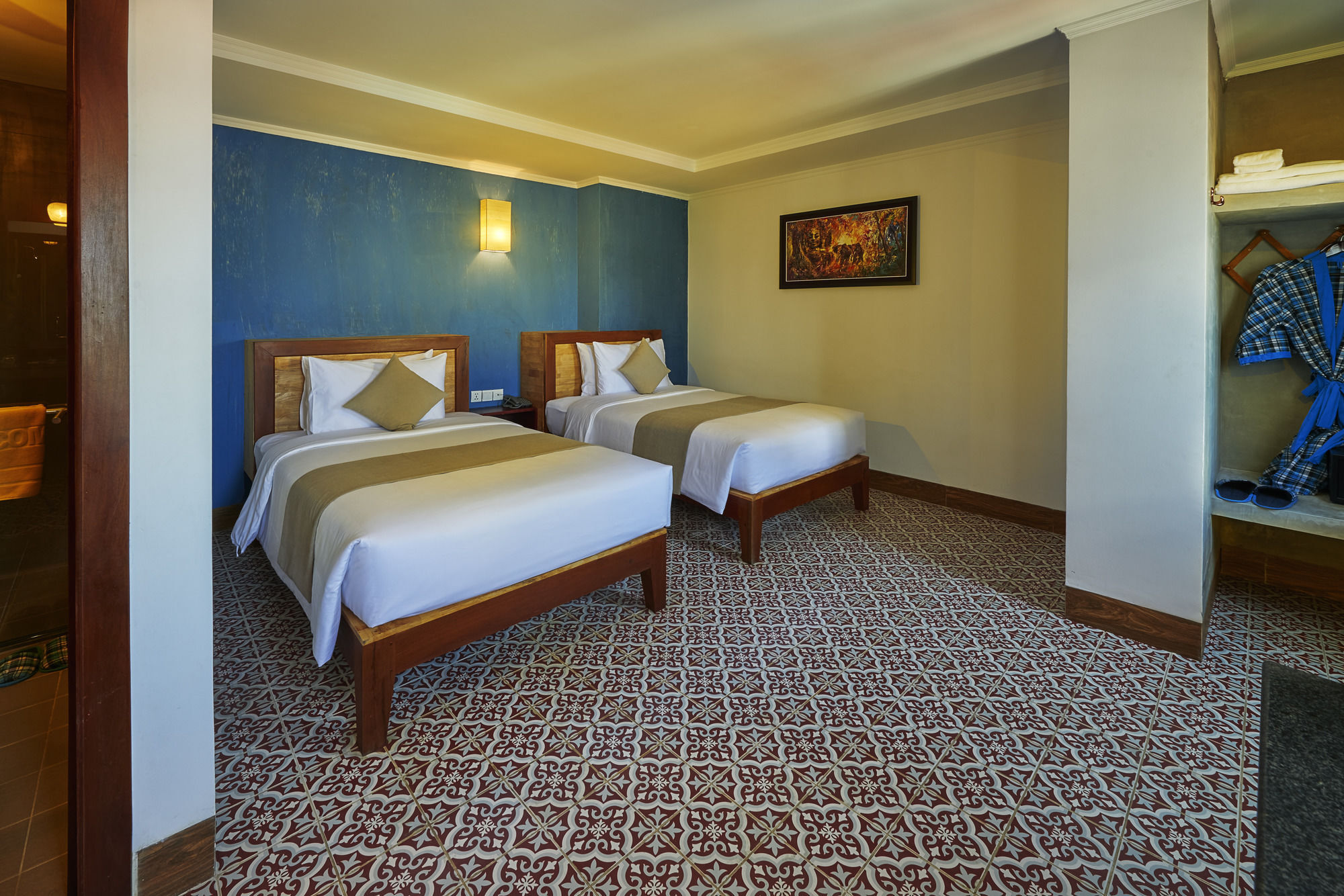 V Hotel Phnom Penh Esterno foto