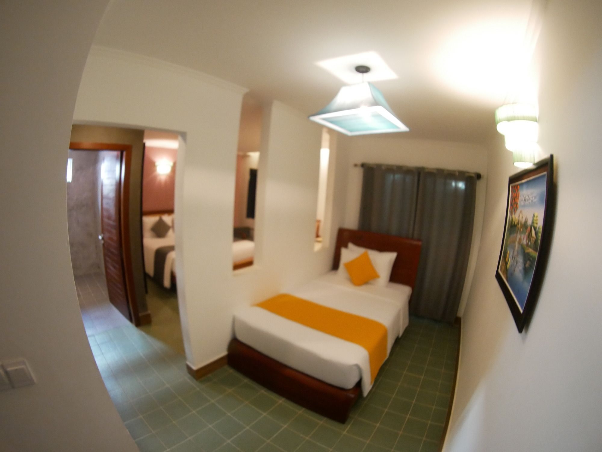 V Hotel Phnom Penh Esterno foto