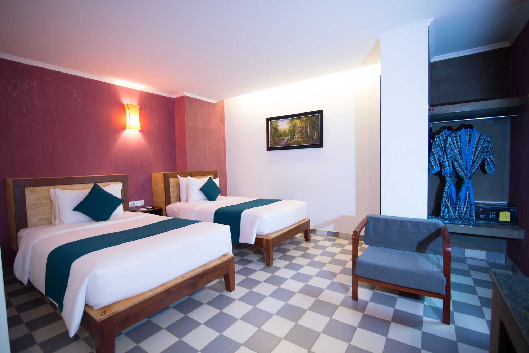 V Hotel Phnom Penh Esterno foto