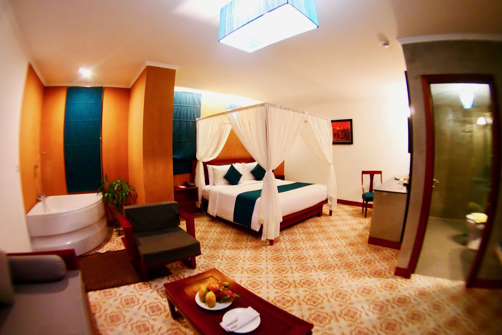 V Hotel Phnom Penh Esterno foto