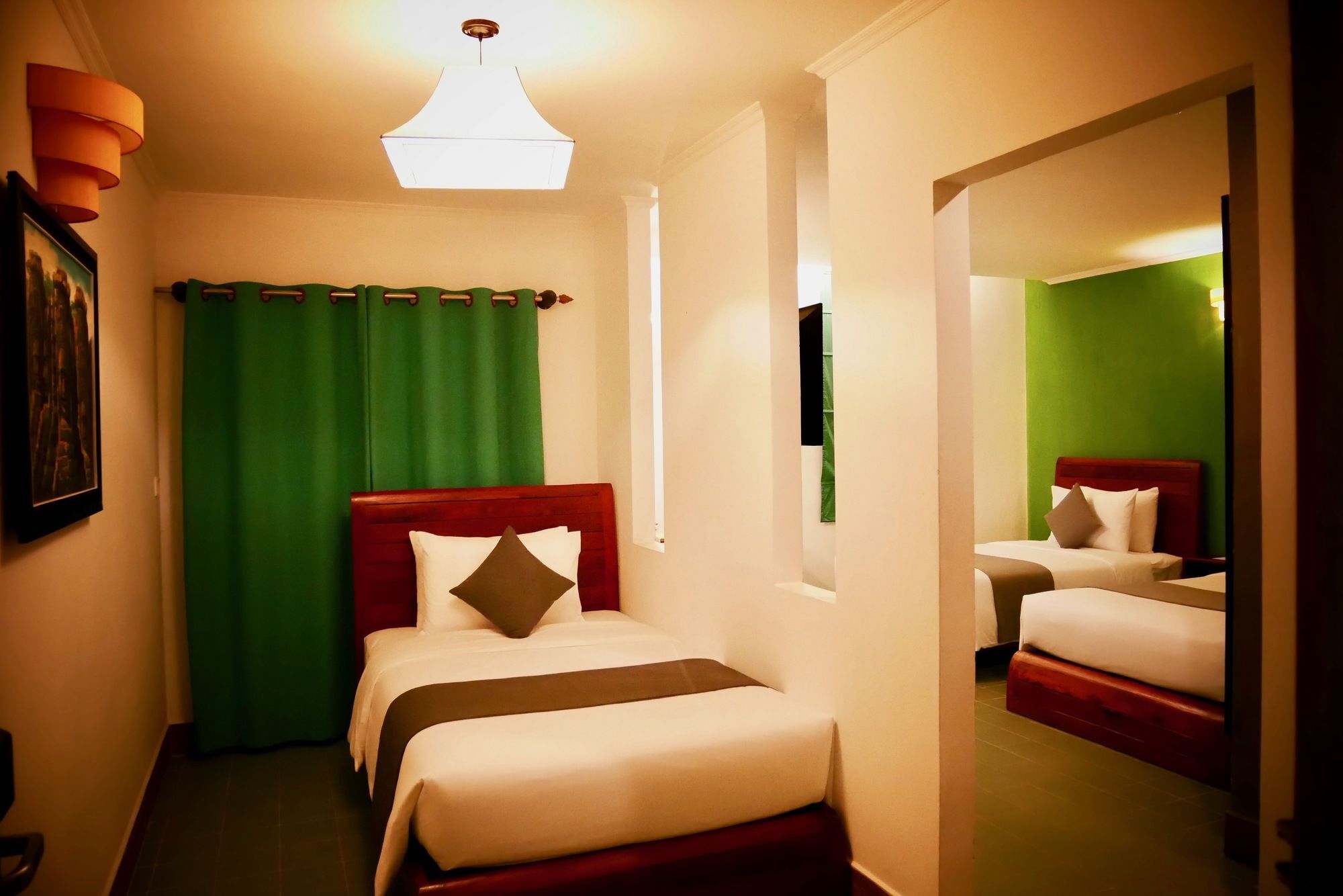V Hotel Phnom Penh Esterno foto